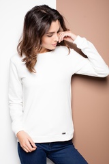 Ecru bluza z dużą kokardą na plecach