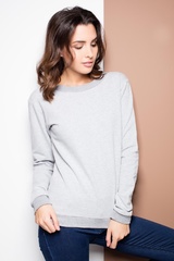 Jasnoszara bluza z dużą kokardą na plecach