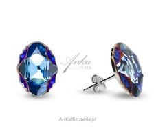Kolczyki srebrne crystals delia studs w kolorze aquamarine metallic blue.