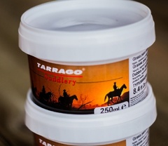 Odżywiający tłuszcz do skór tarrago saddlery dubbin 250 ml