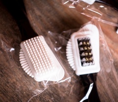 Szczotka do zamszu i nubuku brush de luxe tarrago