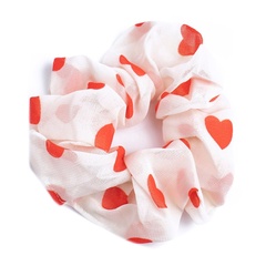 Gumka do włosów scrunchie biała serduszka czerwone