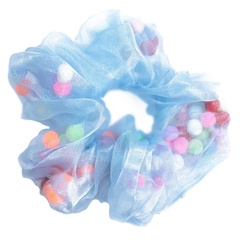 Gumka do włosów scrunchie kuleczki błękitna szyfon