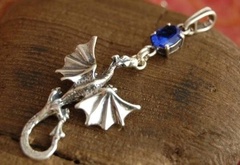 Dragon - srebrny wisiorek smok z szafirem 