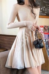 Dzianinowa beżowa sukienka z brokatem 4215