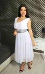 Biała sukienka tiulowa z grafitowym pasem satynowym 2090
