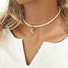 Naszyjnik z naturalnymi perłami, choker księżyc