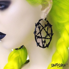 Kolczyki killstar lifes a witch large hoop blk
