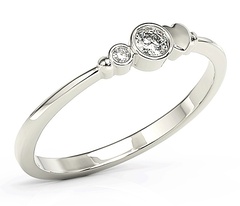 Pierścionek z białego złota z cyrkoniami swarovski bp-6811b-c