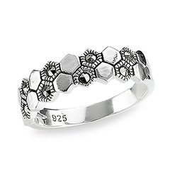 Staviori pierścionek. markazyty. srebro 0,925. szerokość obrączki ok. 3 - 6 mm.   